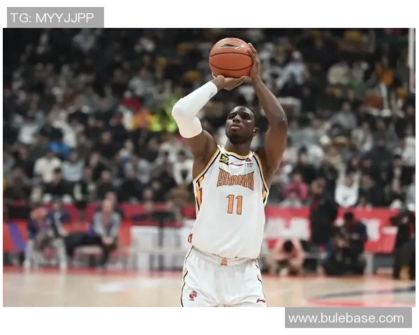 杜锋挑衅迪亚洛后遭贴脸庆祝裁判判罚是否公正引发热议